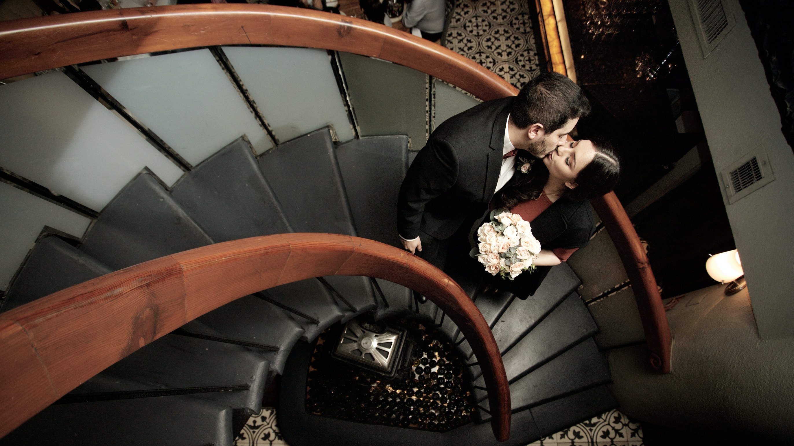 escalera_web_md